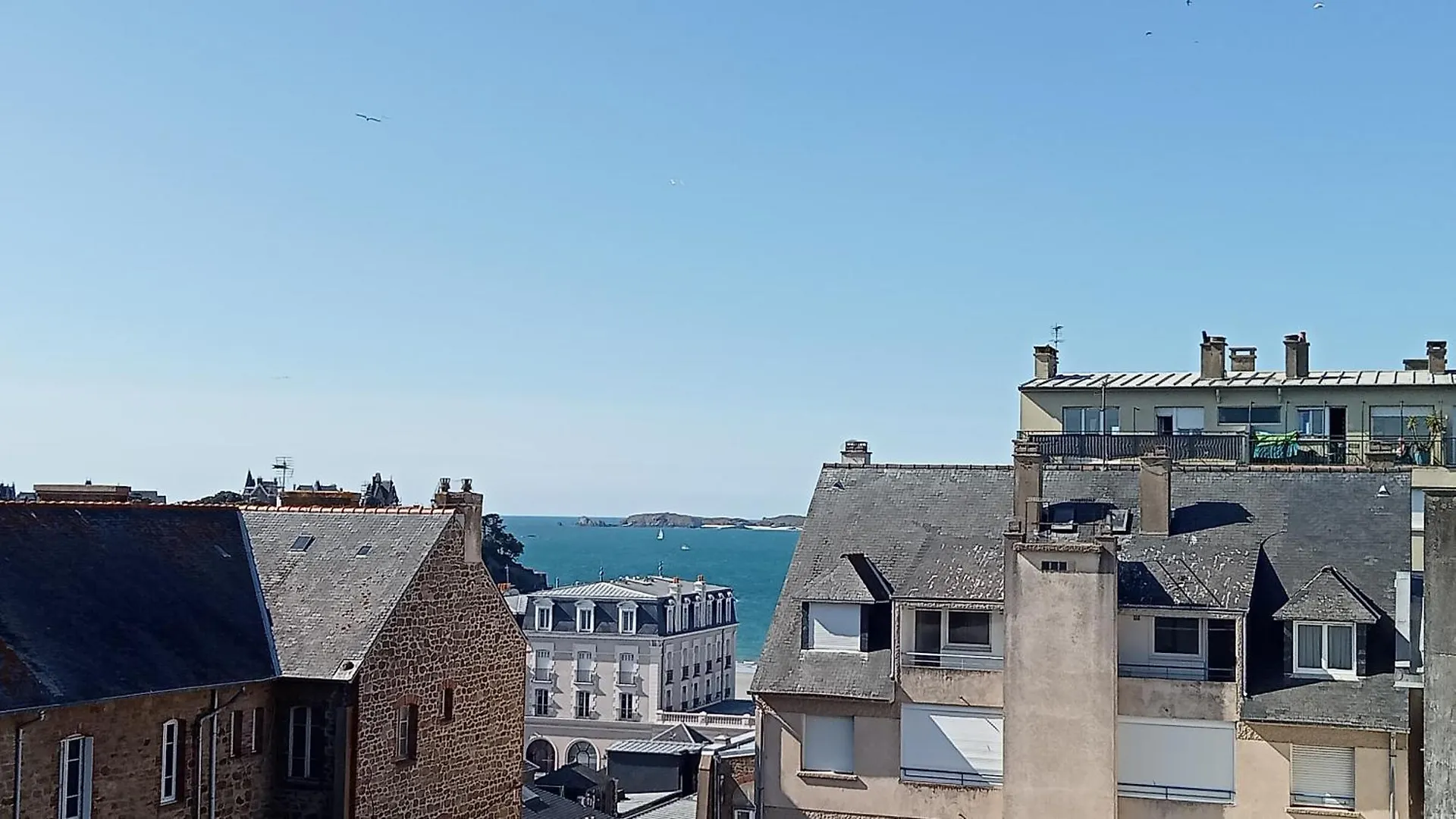 Vue Mer, 150 M De La Plage, Hyper Centre Dinard